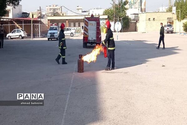 مانور زلزله و ایمنی در مدارس دشتستان