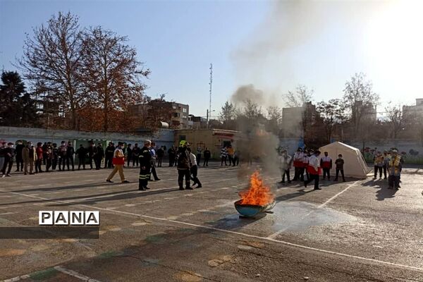 مانور سراسری زلزله و ایمنی در مدارس ناحیه۶ مشهد