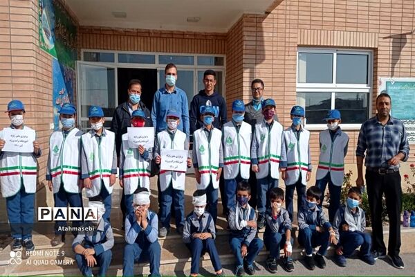 برگزاری مانور زلزله در مدرسه برکت شهرستان ورزنه