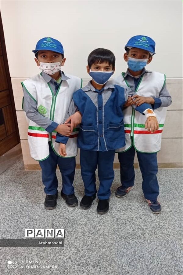برگزاری مانور زلزله در مدرسه برکت شهرستان ورزنه