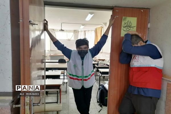 بیست و سومین مانور سراسری زلزله در  قم