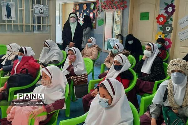 برگزاری مراسم لاله‌های روشن در منطقه رودهن