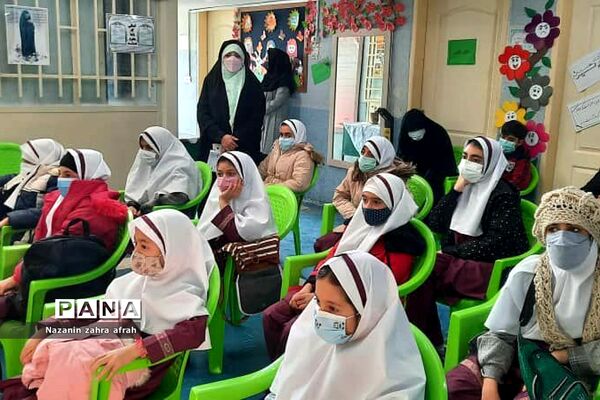 برگزاری مراسم لاله‌های روشن در منطقه رودهن