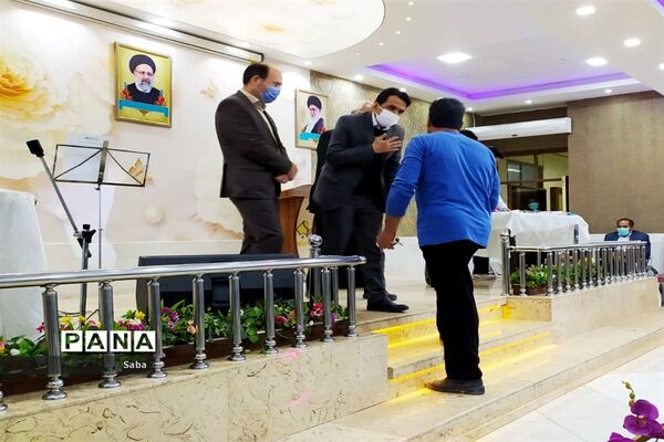 برگزاری مراسم تقدیر و تشکر از معلولین در تالار فرهنگیان کاشمر