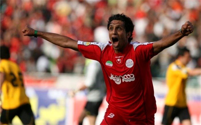 استقلالی‌ها به جای ناله کردن پرسپولیس را الگوی خود قرار دهند