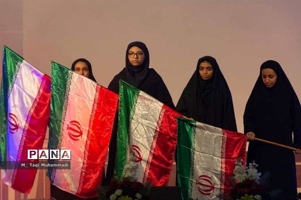 همایش تجلیل از دانش‌آموزان تراز انقلاب اسلامی استان بوشهر