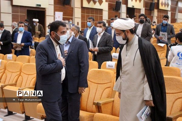 همایش تجلیل از دانش‌آموزان تراز انقلاب اسلامی استان بوشهر