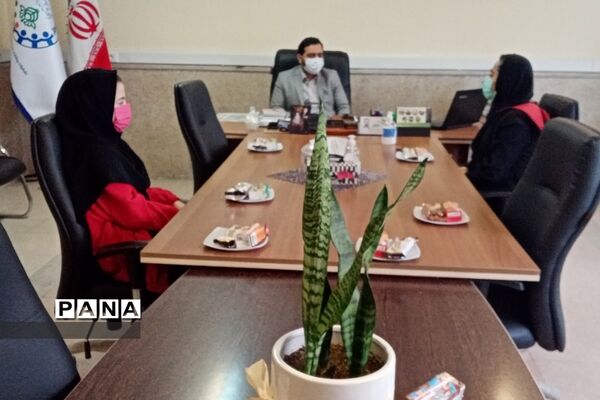 تجلیل از فرهنگیان و دانش‌آموزان برگزیده شهرستان پردیس در حوزه پرورشی