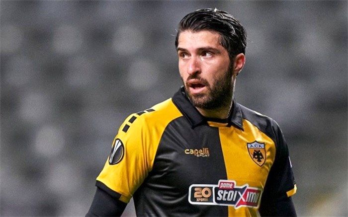 سنگ تمام یونانی‌ها برای کریم انصاری‌فرد: او راه حل گلزنی است