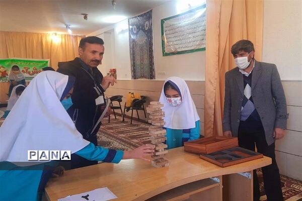 برگزاری مسابقات بازی‌های فکری سرگرمی رویش در شهرستان آباده