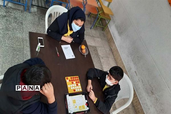 برگزاری مسابقات بازی‌های فکری سرگرمی رویش در شهرستان آباده