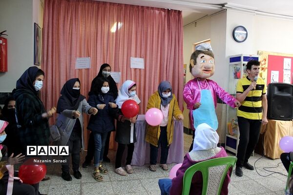 گرامیداشت هفته معلولین درواحدهای آموزشی استثنایی شهرستان اسلامشهر