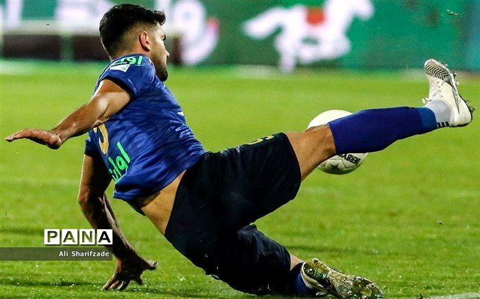 طاهری: بازی با گل‌گهر باید به سود استقلال شود
