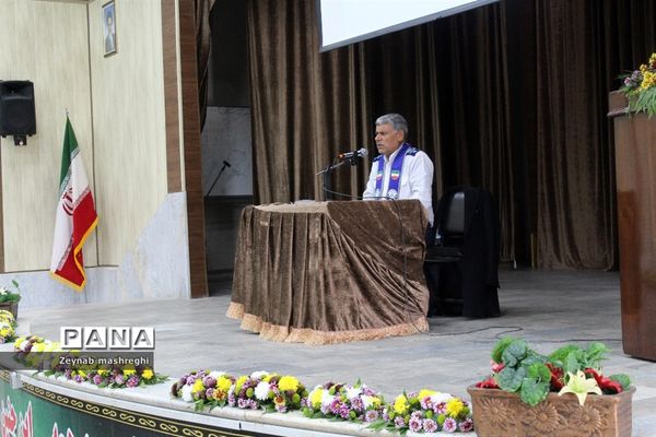 برگزاری جلسه توجیهی و هم‌اندیشی مربیان پیشتاز کاشان