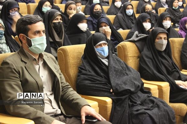 نشست سرپرست فرمانداری اسلامشهر با بانوان نخبه و کارآفرین
