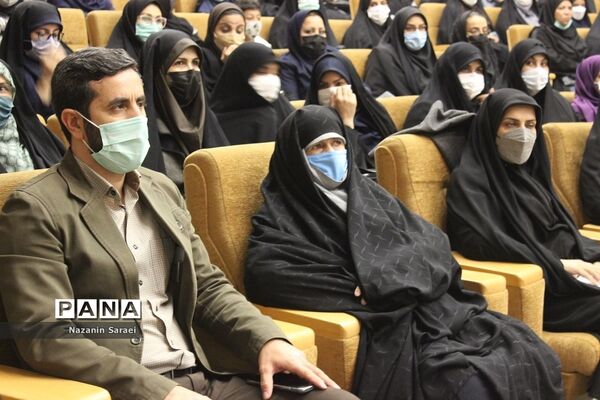 نشست سرپرست فرمانداری اسلامشهر با بانوان نخبه و کارآفرین