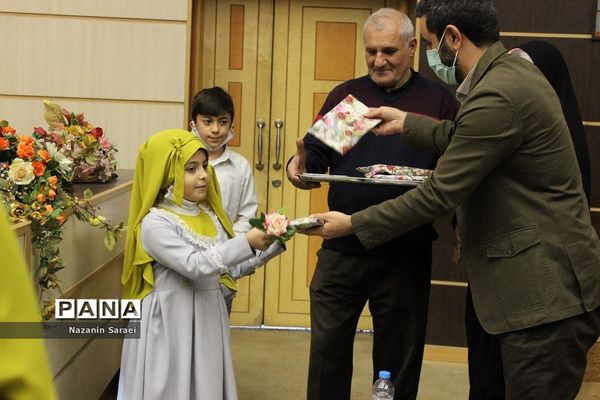 نشست سرپرست فرمانداری اسلامشهر با بانوان نخبه و کارآفرین