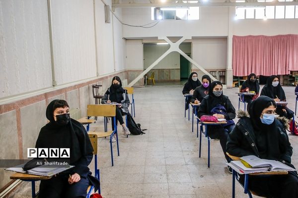 بازگشت دانش‌آموزان به مدرسه