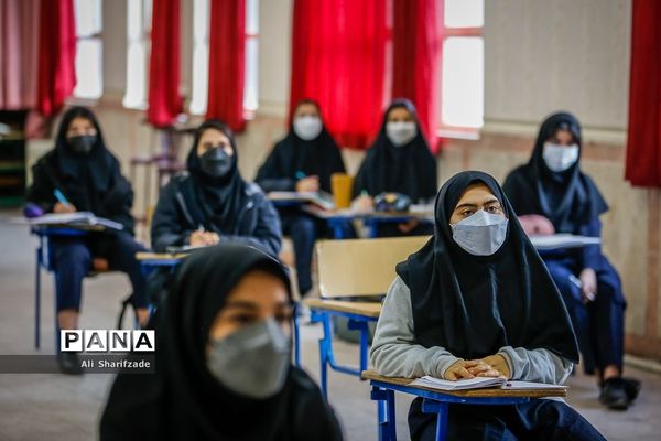 بازگشت دانش‌آموزان به مدرسه