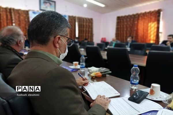 نشست معاونان آموزش متوسطه محور ۱ در گلوگاه