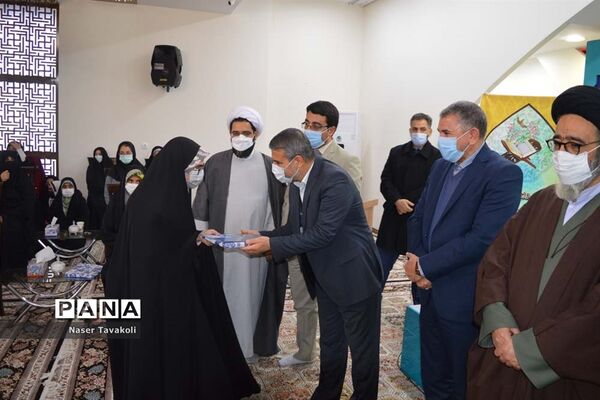 مراسم تجلیل از نخبگان قرآنی آموزش و پرورش ناحیه 3 تبریز