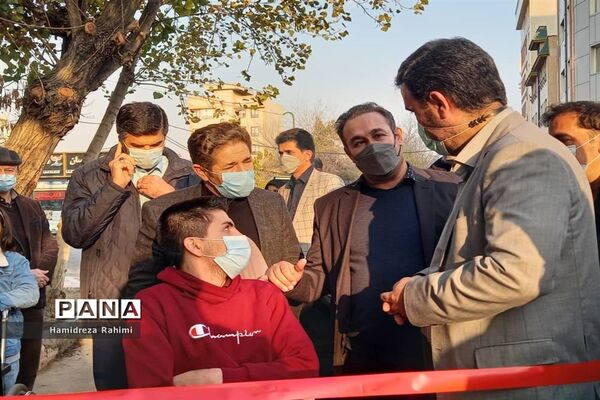 آیین بهره‌برداری از معبر مناسب‌سازی شده ویژه معلولان در منطقه ۱۵