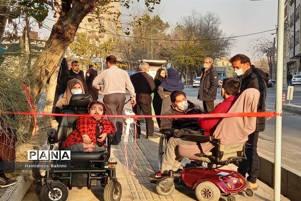 آیین بهره‌برداری از معبر مناسب‌سازی شده ویژه معلولان در منطقه ۱۵