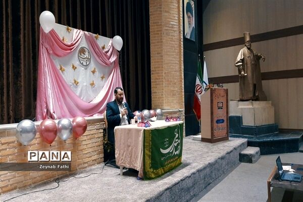 برگزاری جشن ولادت حضرت زینب کبری (س) در انجمن اسلامی ناحیه غرب