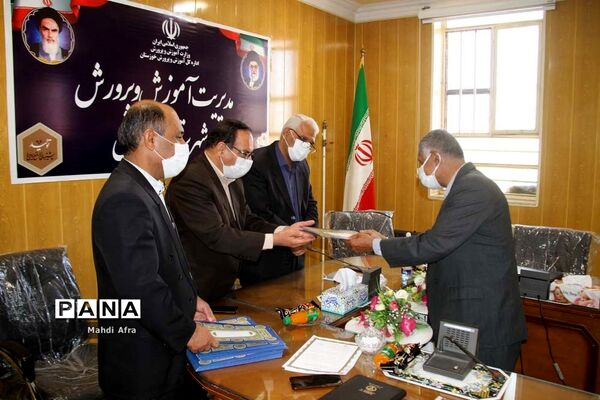 تقدیر از داوران و ناظران جشنواره نوجوان خوارزمی