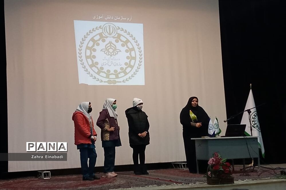 اولین جلسه آموزشی بازمهندسی تشکیلات پیشتازان در سازمان دانش‌آموزی ملارد
