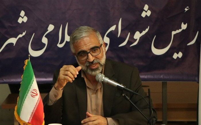 اجرای هزینه ٨ میلیارد تومانی بدون مطالعات لازم برای پیاده‌راه امام(ره) سمنان
