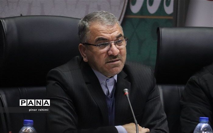 آموزش و پرورش زمانی موفق است که نظر و عمل در آن، مساوی باشد