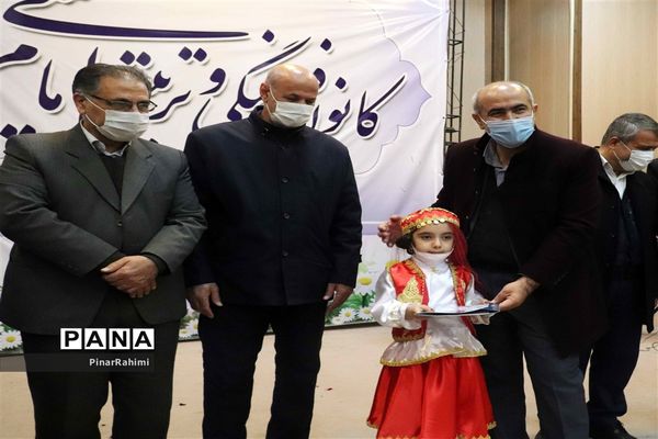 آیین افتتاح شعارسازمان دانش آموزی ناحیه ۵ تبریز