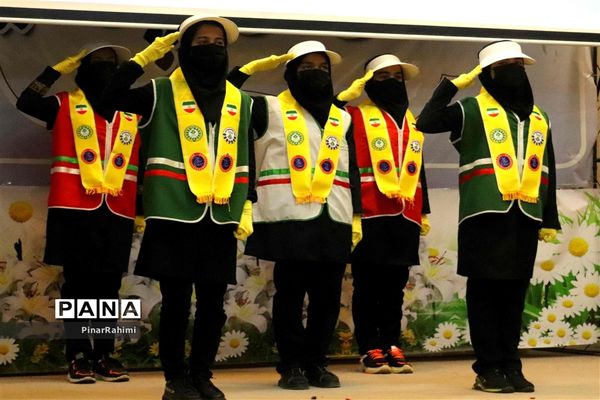 آیین افتتاح شعارسازمان دانش آموزی ناحیه ۵ تبریز