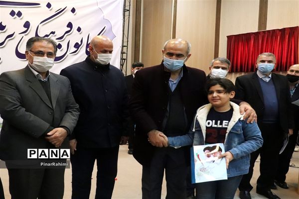 آیین افتتاح شعارسازمان دانش آموزی ناحیه ۵ تبریز