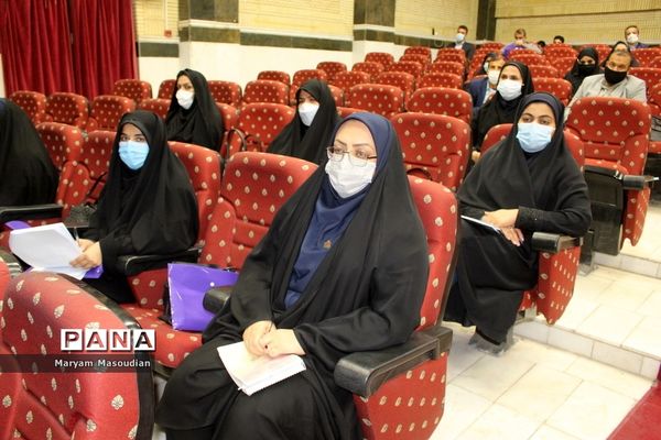 گردهمایی کارشناسان معاونت  پرورشی و فرهنگی شهرستان‌ها و مناطق آموزش و پرورش استان بوشهر