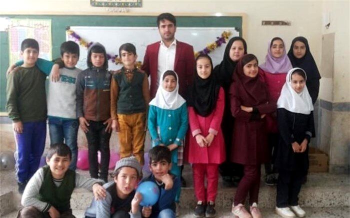 تلفیق درس با بازی؛ روش معلم خوش ذوق خلخالی