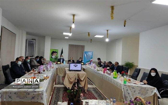 مدرسه‌سازی، ساخت و تکریم الگوهای تربیتی برای دانش‌آموزان است