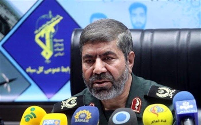 نحوه برداشتن گام دوم انقلاب در قضاوت جهانیان درباره کارآمدی تئوری ولایت فقیه موثر است