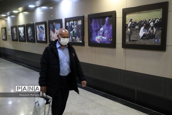 افتتاح نمایشگاه عکس مدافعان سلامت و تقدیر از پرستاران