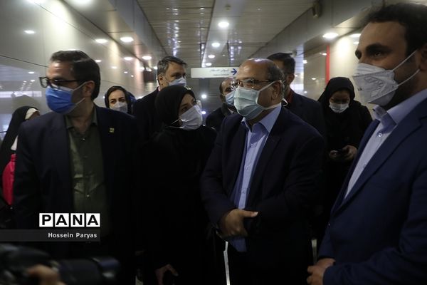 افتتاح نمایشگاه عکس مدافعان سلامت و تقدیر از پرستاران