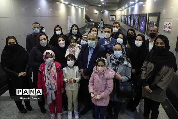 افتتاح نمایشگاه عکس مدافعان سلامت و تقدیر از پرستاران