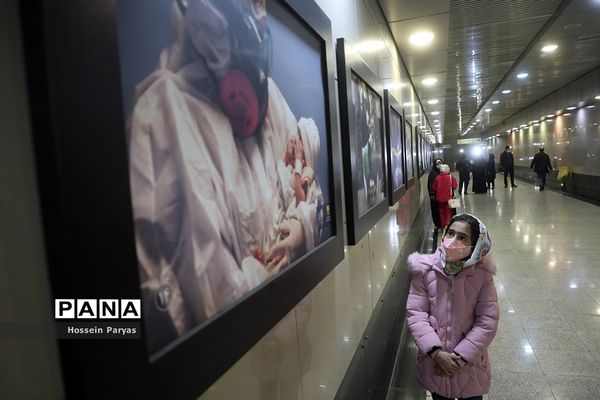 افتتاح نمایشگاه عکس مدافعان سلامت و تقدیر از پرستاران