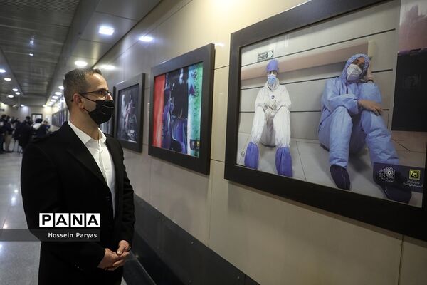 افتتاح نمایشگاه عکس مدافعان سلامت و تقدیر از پرستاران