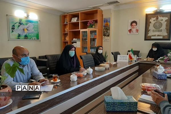 جلسه شورای بهداشت و سلامت در رودهن