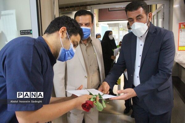 تقدیر مدیرکل و معاونان آموزش و پرورش استان بوشهر از پرستاران در روز پرستار