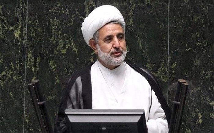 ذوالنوری: نوسان در قیمت ارز هیچ دلیل اقتصادی‌ ندارد