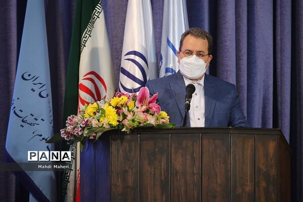 آیین تجلیل از دانش‌آموزان و پژوهشگران برگزیده کشور