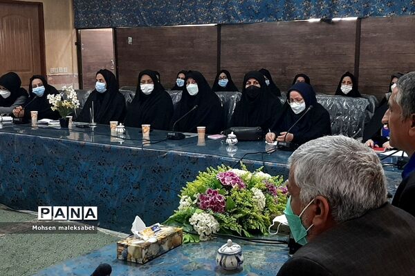 تببین بازمهندسی جدید تشکیلات سازمان دانش آموزی برای مدیران و مربیان شهرستان مروست