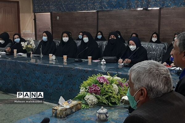 تببین بازمهندسی جدید تشکیلات سازمان دانش آموزی برای مدیران و مربیان شهرستان مروست